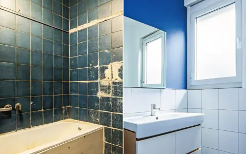 Före- och efterbild på ett badrum. Det gamla, mörka badrummet har renoverats till ett ljust och modernt, handikappanpassat badrum med blå väggar och vitt kakel.